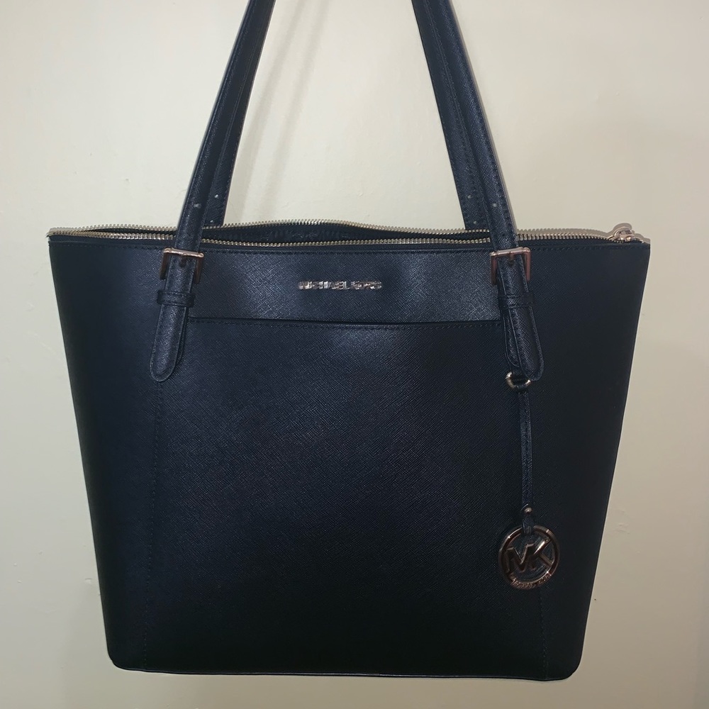 Michael Kors Ciara large East West top zip tote